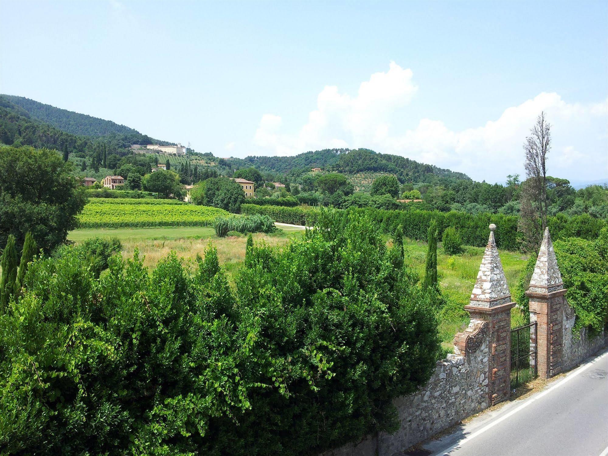 B&B Villa La Perla Lucca Exterior photo